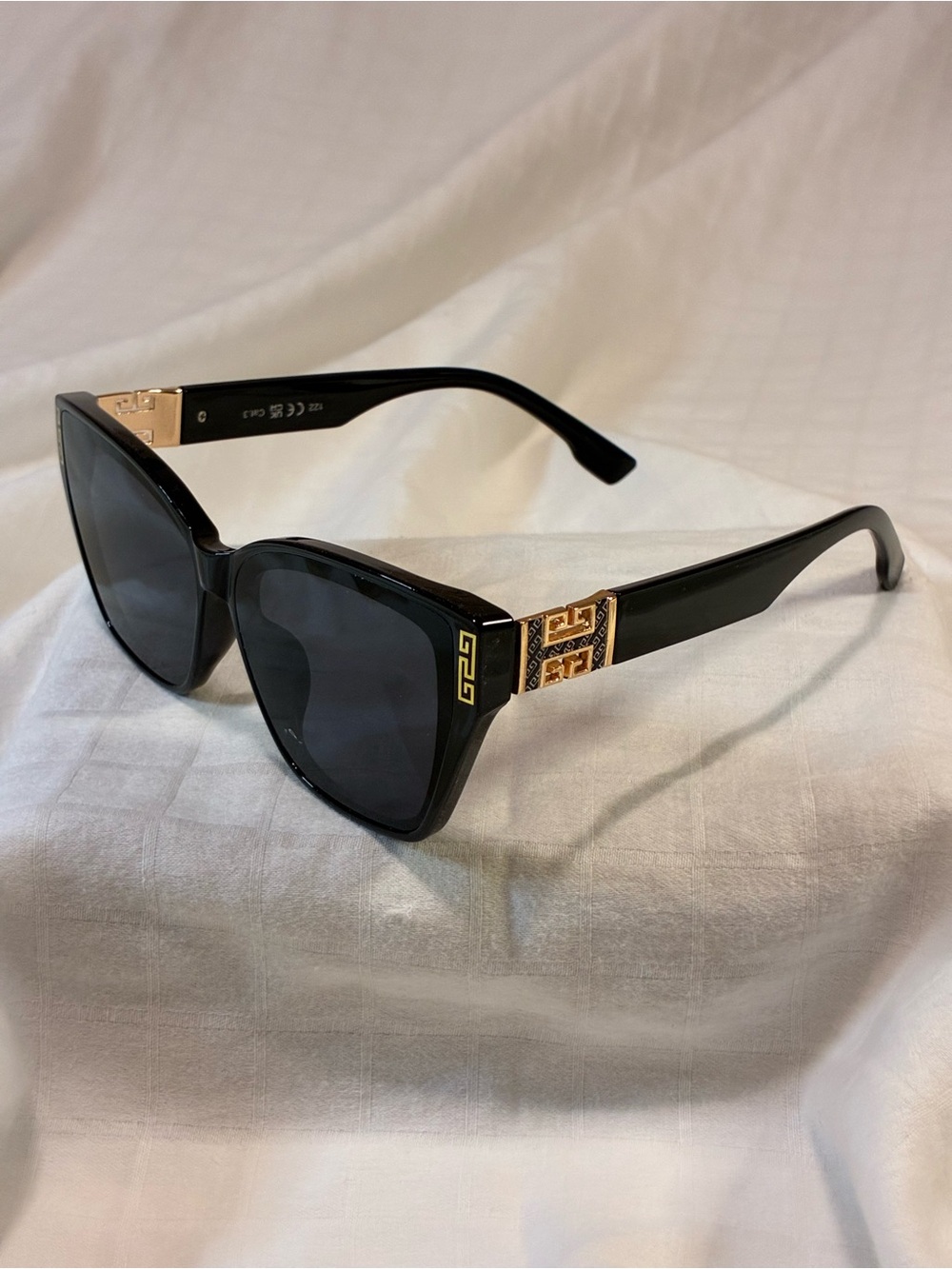Black Women's Oversized Sunglasses with Gold Accents